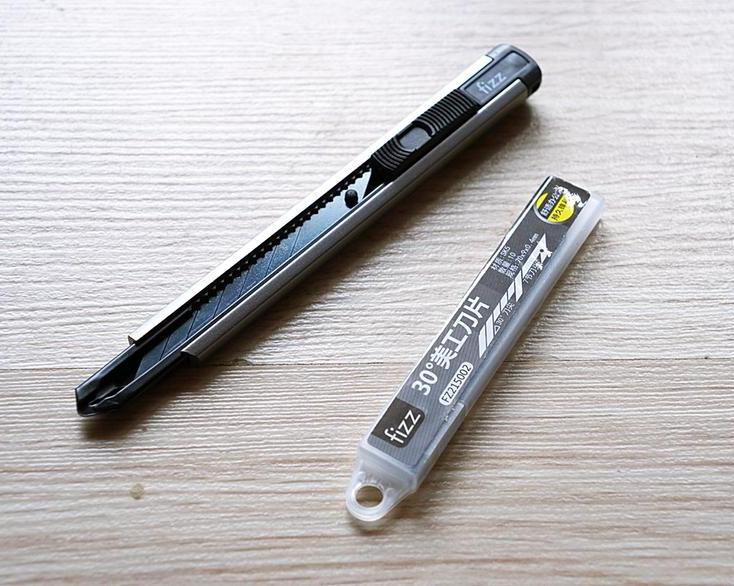 Нож Fizz с нестандартными сегментными лезвиями для тонких работ